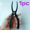 Fish control pliers